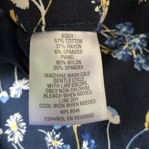 Charter Club Cute Newport Slim Crop Floral Print Pants | Size 8 - Picture 10 of 10